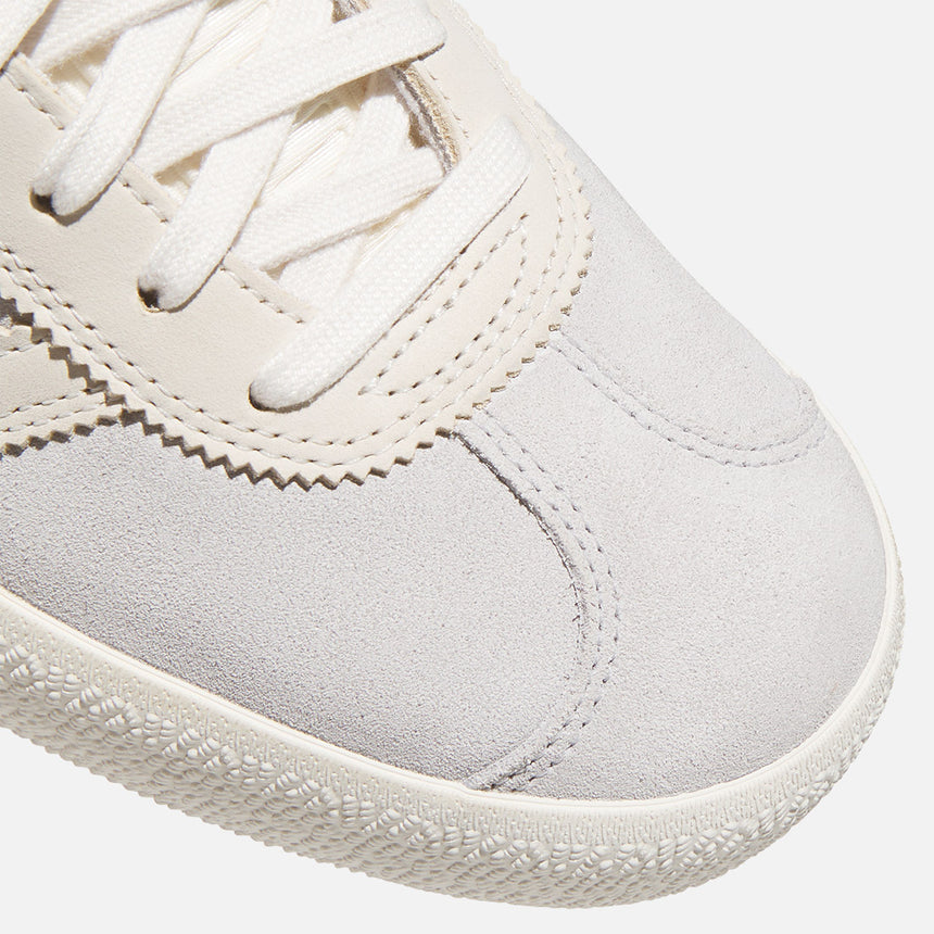 ADIDAS Gazelle ADV - Grey/Chalk White/Gold
