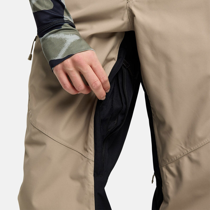 BURTON Women's Reserve Relaxed Pant 2026 - Summit Taupe/True Black