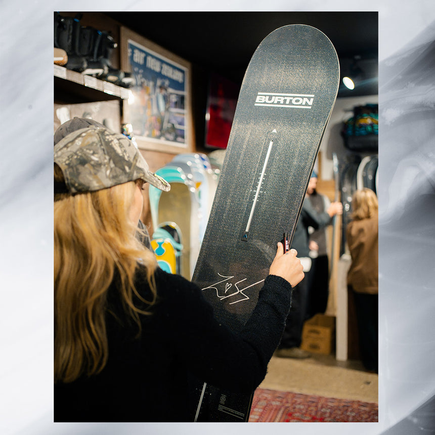 BURTON X Zoi Silver Celebration Snowboard