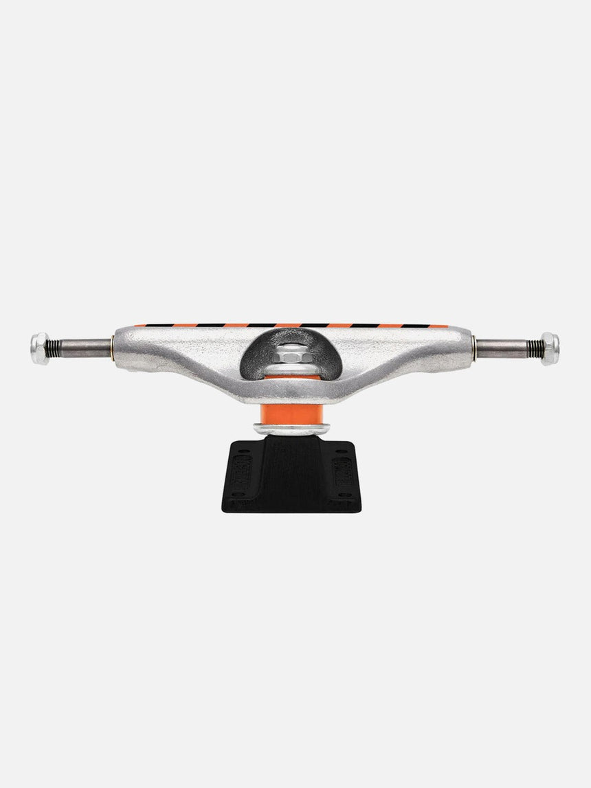 INDEPENDENT Stage 11 Built to Grind Standard Trucks - Silver/Black