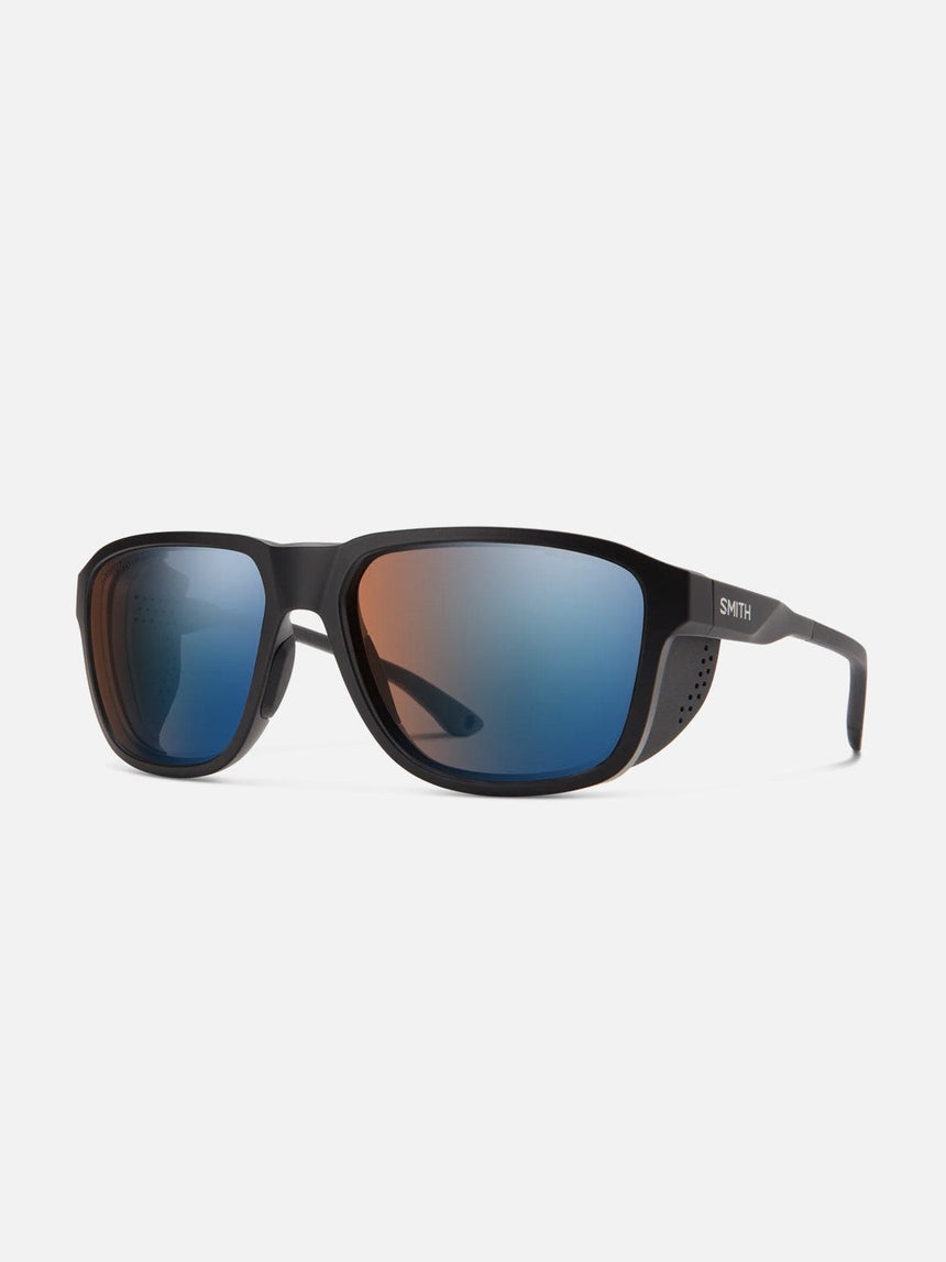 SMITH Embark Sunglasses - Matte Black/ChromaPop Glacier Photochromic Copper Blue Mirror