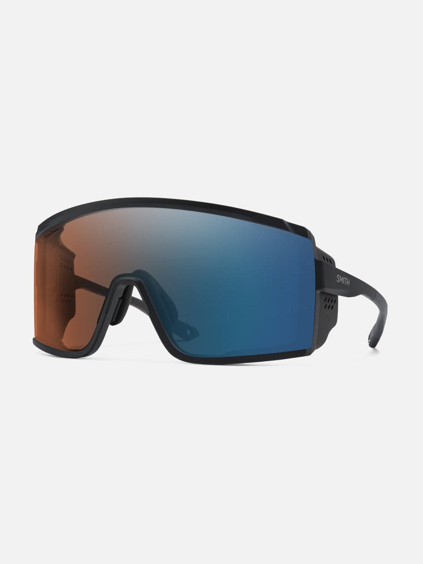 SMITH Pursuit Sunglasses - Matte Black/ChromaPop Glacier Photochromic Copper to Gray with Blue Mirror