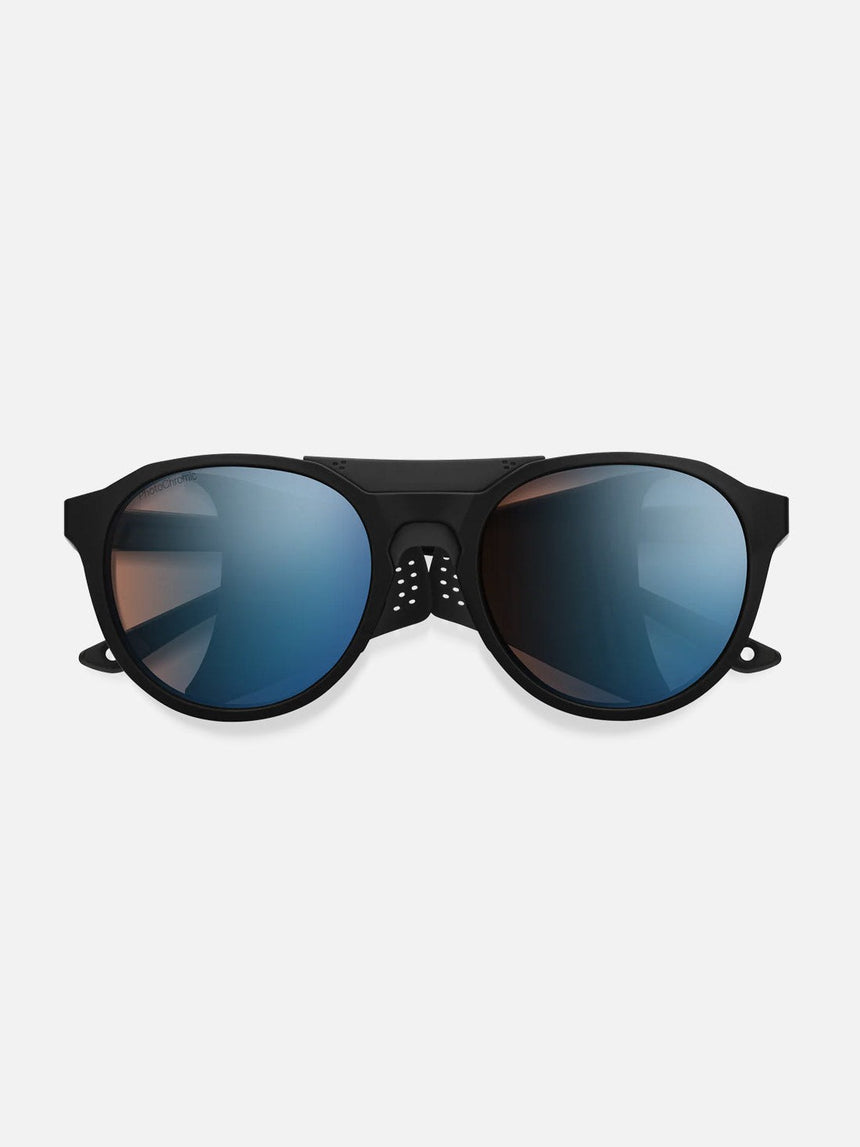 SMITH Venture Sunglasses - Matte Black/ChromaPop Glacier Photochromic Copper Blue Mirror
