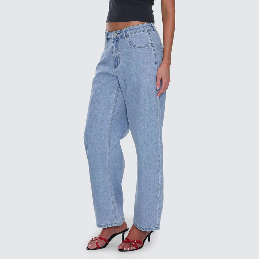 THRILLS Women's Sloane Low Rise Barrel Jean - Ageless Blue