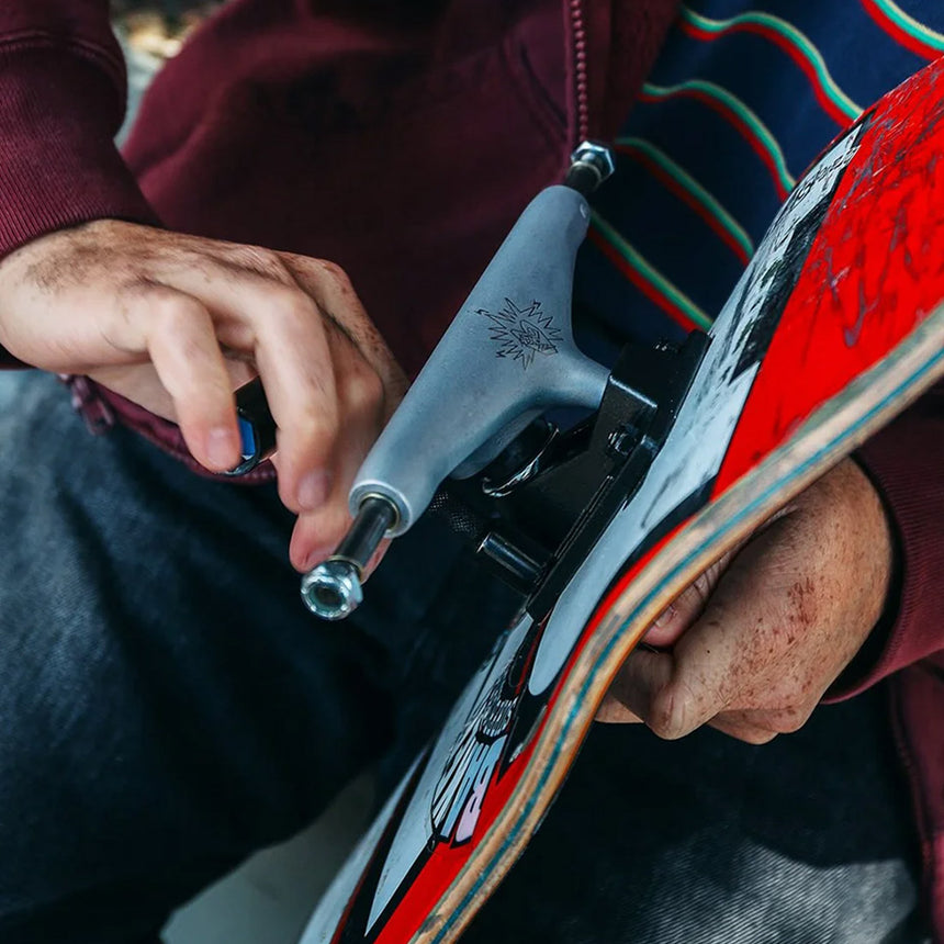 THUNDER Rowan Zapt Pro Trucks - Raw