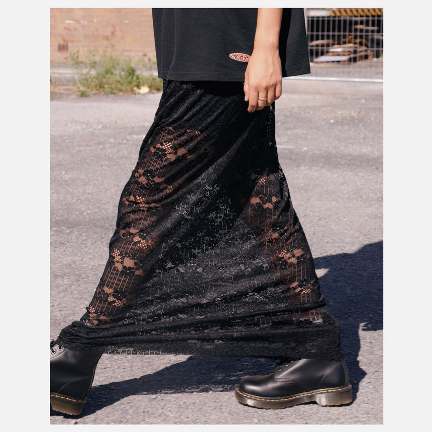 VOLCOM Women's Sheer Joy Skirt - Black