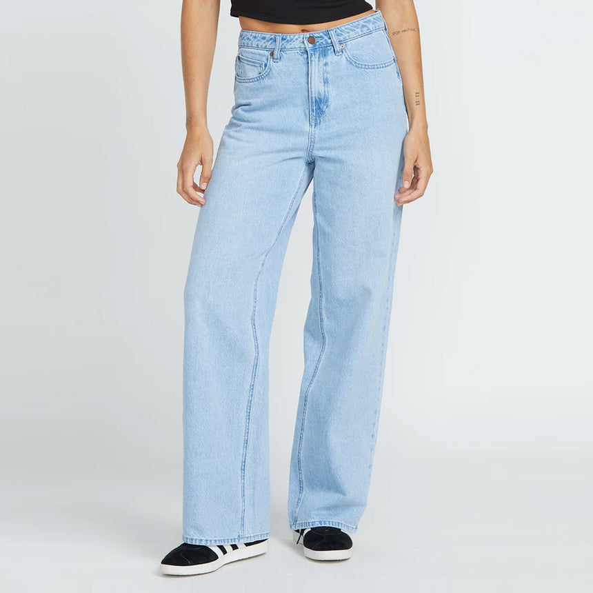 VOLCOM Women's Stoned Boyfriend Hirise Jean - Blue Bird