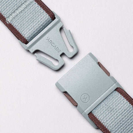 ARCADE Carto Slim Belt - Cloud/Burgundy
