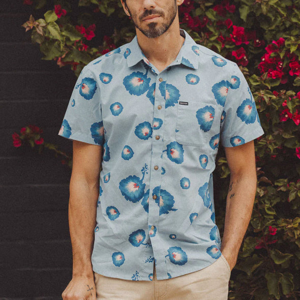 BRIXTON Charter Print Short Sleeve Shirt - Dusty Blue/Pacific Blue/Coral