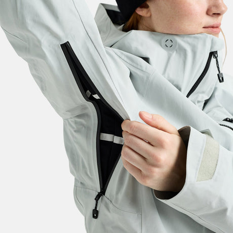 BURTON [ak] Women's Gore-Tex 2L Upshift Jacket 2026 - Gray Cloud