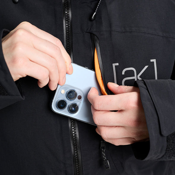 BURTON Women's [ak] Gore-Tex 2L Embark Jacket 2026 - True Black