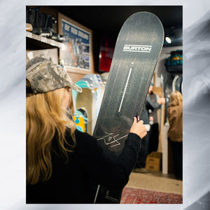 BURTON X Zoi Silver Celebration Snowboard