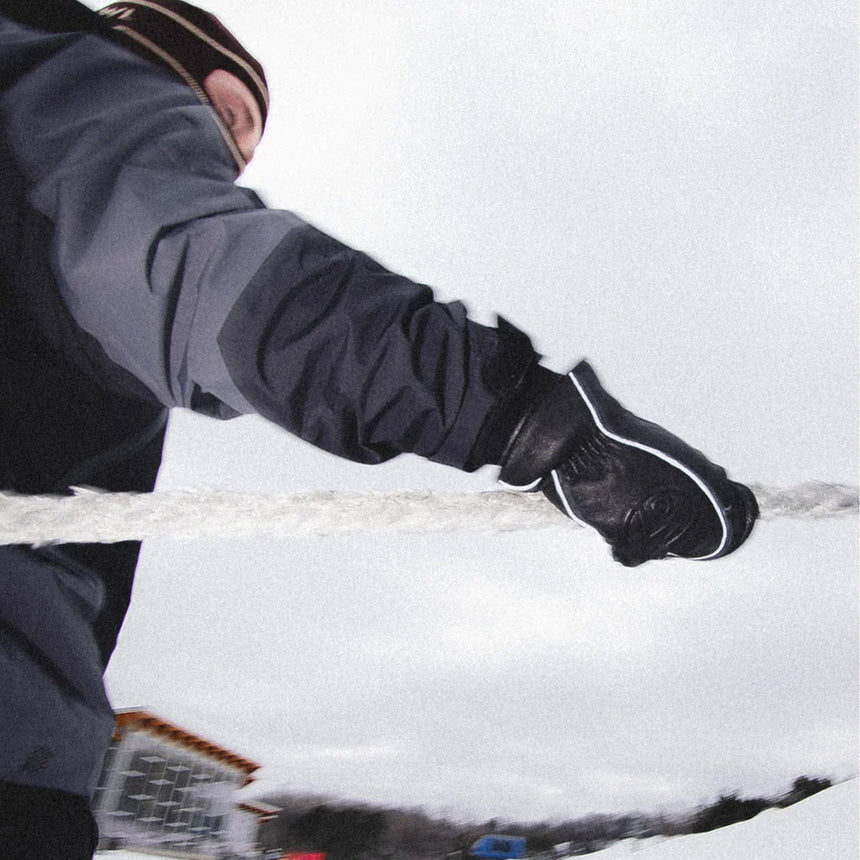 HOWL Public X Howl Highland Mitt 2026 - Black