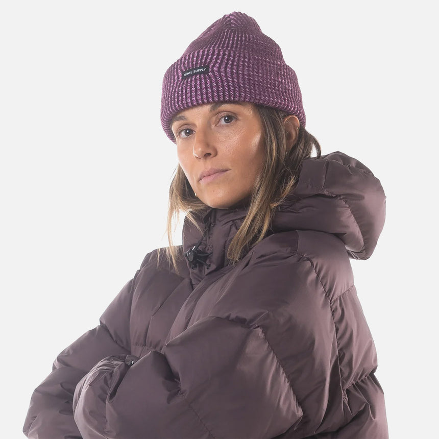 HOWL Slash Beanie - Berry