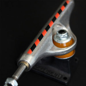 INDEPENDENT Stage 11 Built to Grind Standard Trucks - Silver/Black