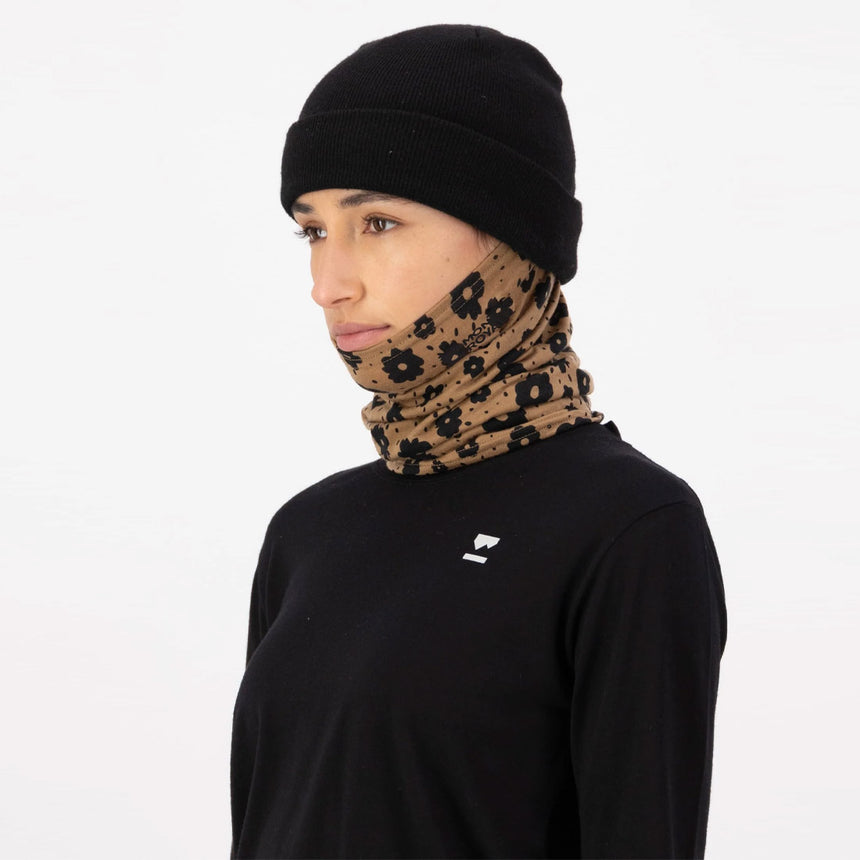 MONS ROYALE Daily Dose Neckwarmer - Aoraki Lily Toffee