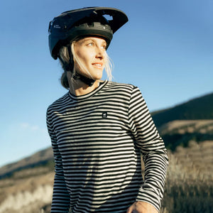 MONS ROYALE Women's Icon Merino Long Sleeve - MR Stripe