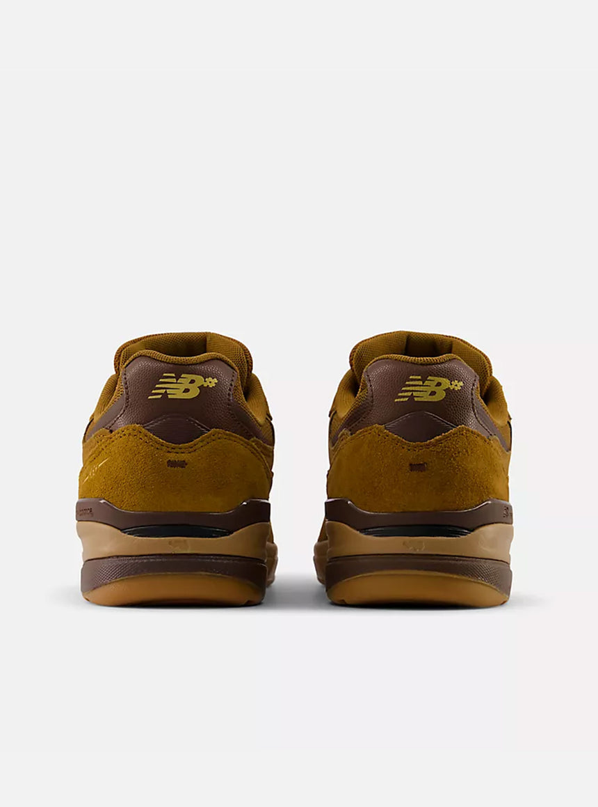 NB NUMERIC 933 Andrew Reynolds - Wheat/Gum