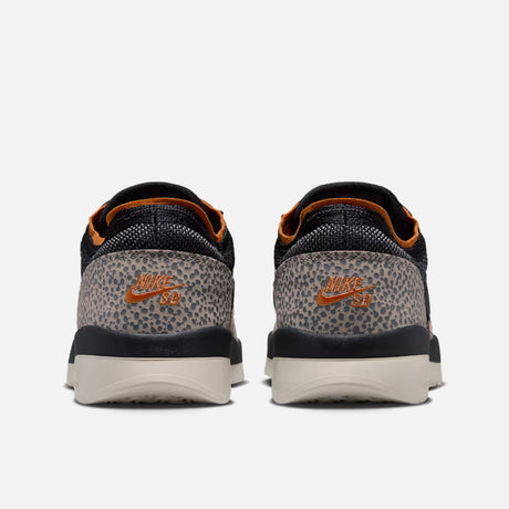 NIKE SB PS8 - Cobblestone/Black/Monarch
