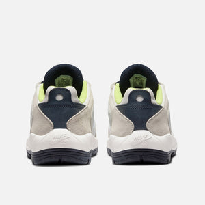 NIKE SB Vertebrae - Summit White/Persian Violet