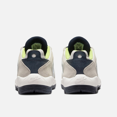 NIKE SB Vertebrae - Summit White/Persian Violet