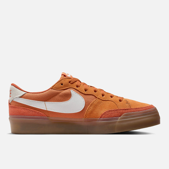 NIKE SB Women's Zoom Pogo Plus - Monarch/Summit White