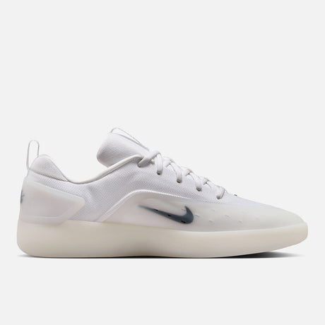 NIKE SB Zoom Nyjah 4 - White/Black