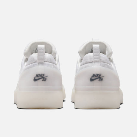 NIKE SB Zoom Nyjah 4 - White/Black