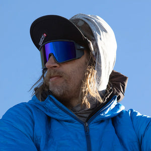SMITH Pursuit Sunglasses - Matte Black/ChromaPop Glacier Photochromic Copper to Gray with Blue Mirror