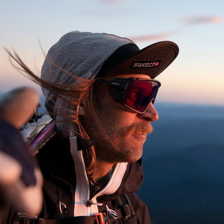 SMITH Pursuit Sunglasses - Matte Black/ChromaPop Glacier Photochromic Copper to Gray with Blue Mirror