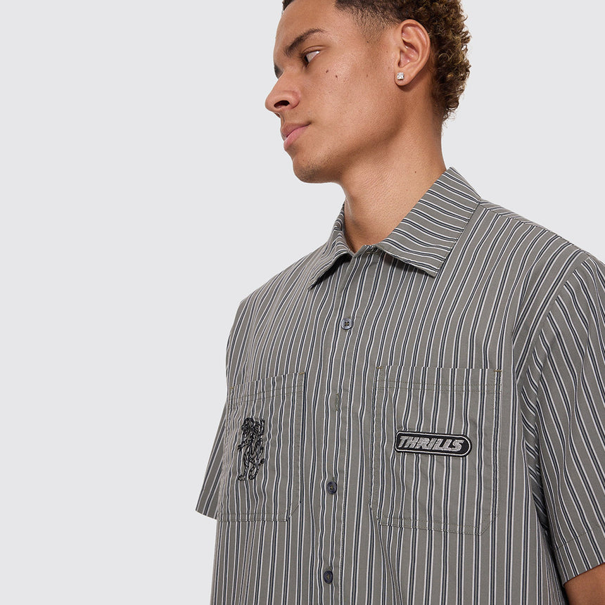 THRILLS Built To Last Cropped Short Sleeve Work Shirt - Beetle