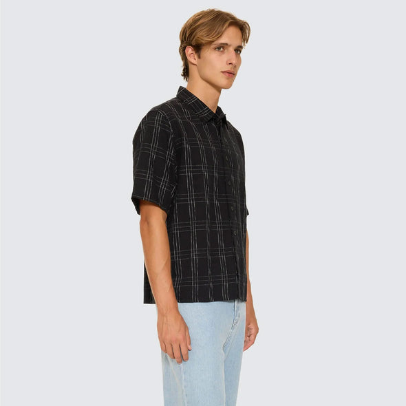 THRILLS Built To Win Short Sleeve Cropped Shirt - Black