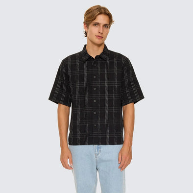 THRILLS Built To Win Short Sleeve Cropped Shirt - Black