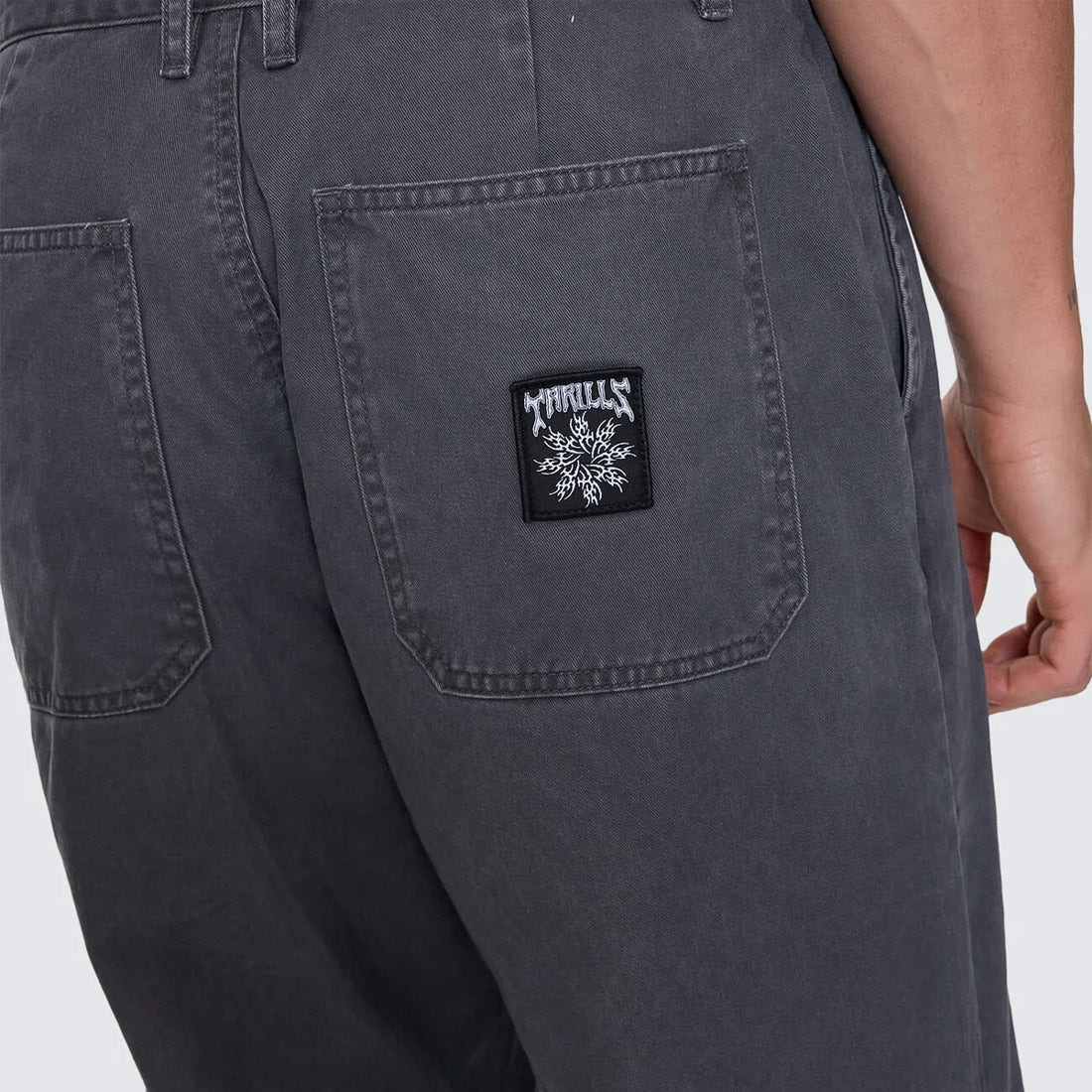 THRILLS Stagger Big Slacker Cropped Pant - Dark Charcoal