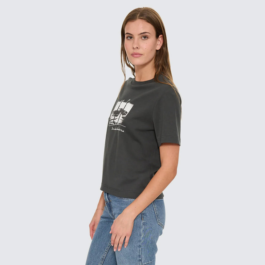 THRILLS Women's Nowhere Fast Essential Tee - Carbon