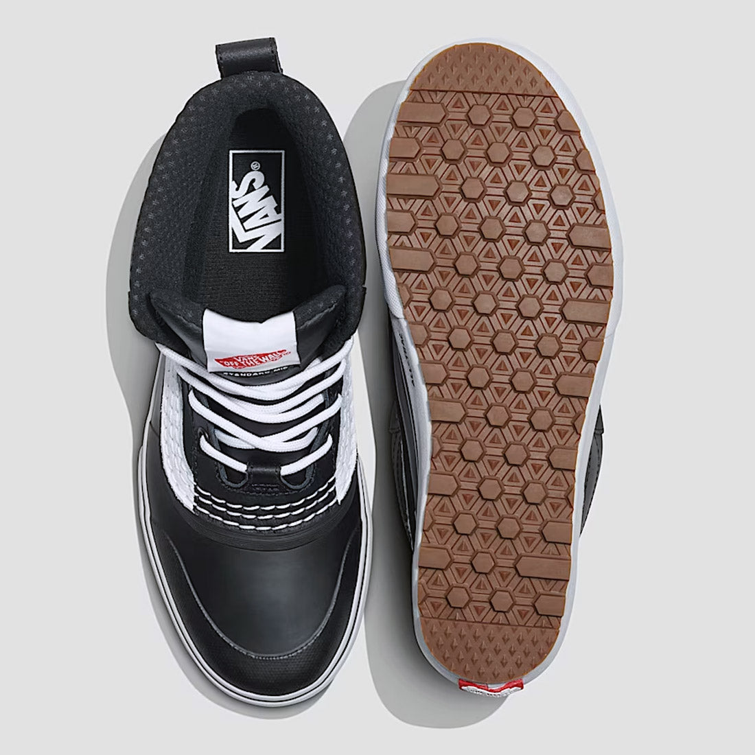 VANS MTE Standard Mid Waterproof - Black/White – Quest Store