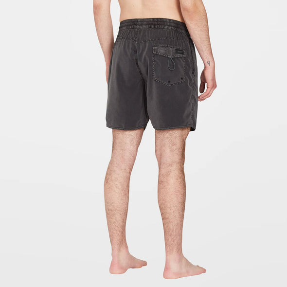 VOLCOM Center 17" Trunks - Black