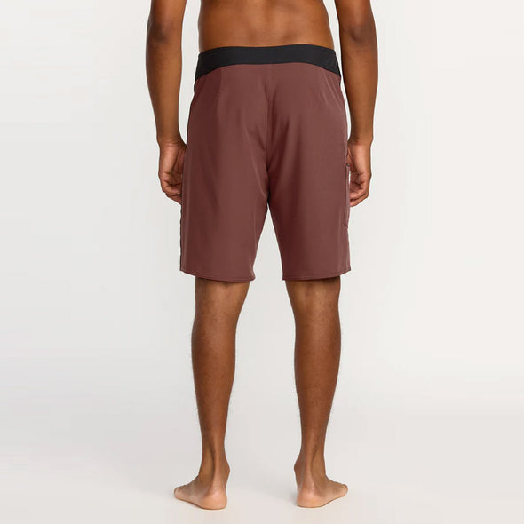 VOLCOM Featured Artist Callum Rooney Mod 20" Boardshorts - Pepper Red