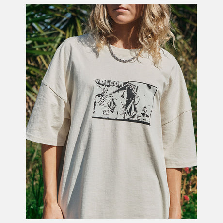 VOLCOM Women's Mirrorz Tee - Dirty White