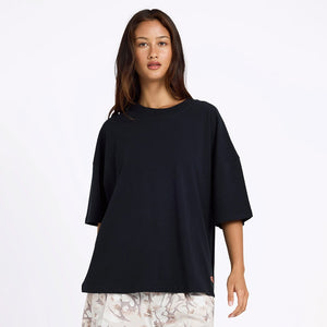 VOLCOM Women's Not Yo Boyfriend Tee - Black