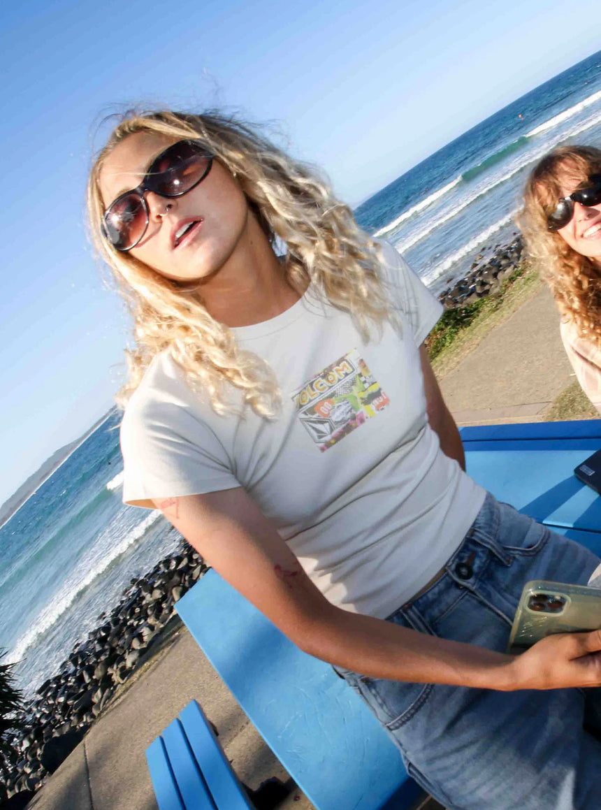VOLCOM Women's Postered Tee - Off White