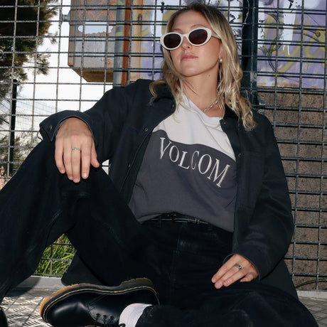 VOLCOM Women's Stone Block II Crew - Vintage Black