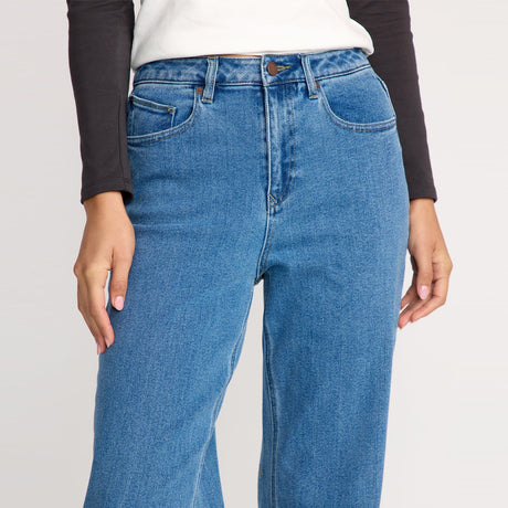 VOLCOM Women's Stoned Boyfriend Hirise Jean - Deep River Blues