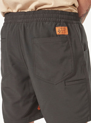 VOLCOM Workwear Rack Hybrid 17" Short - Black