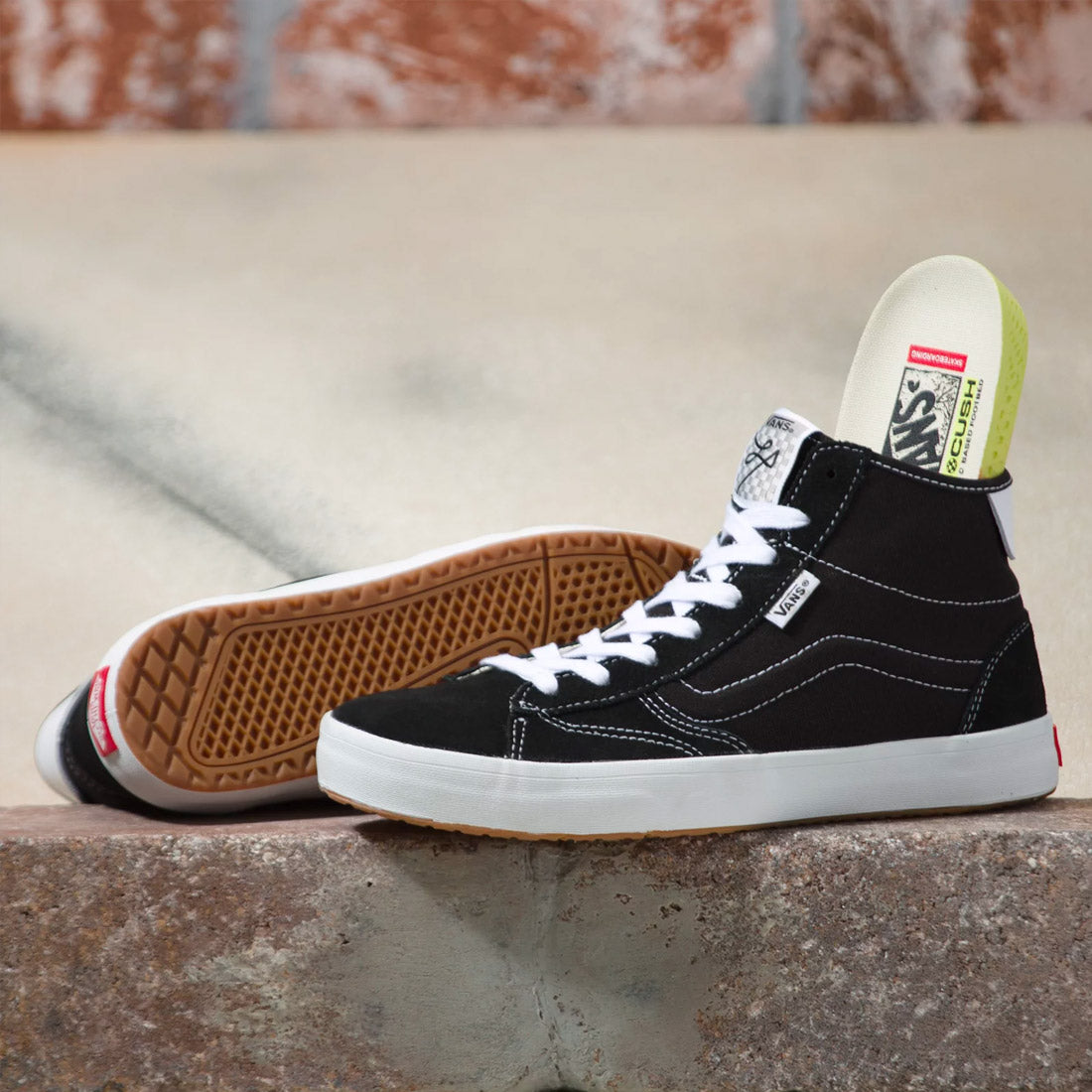 Black and white tie up vans online