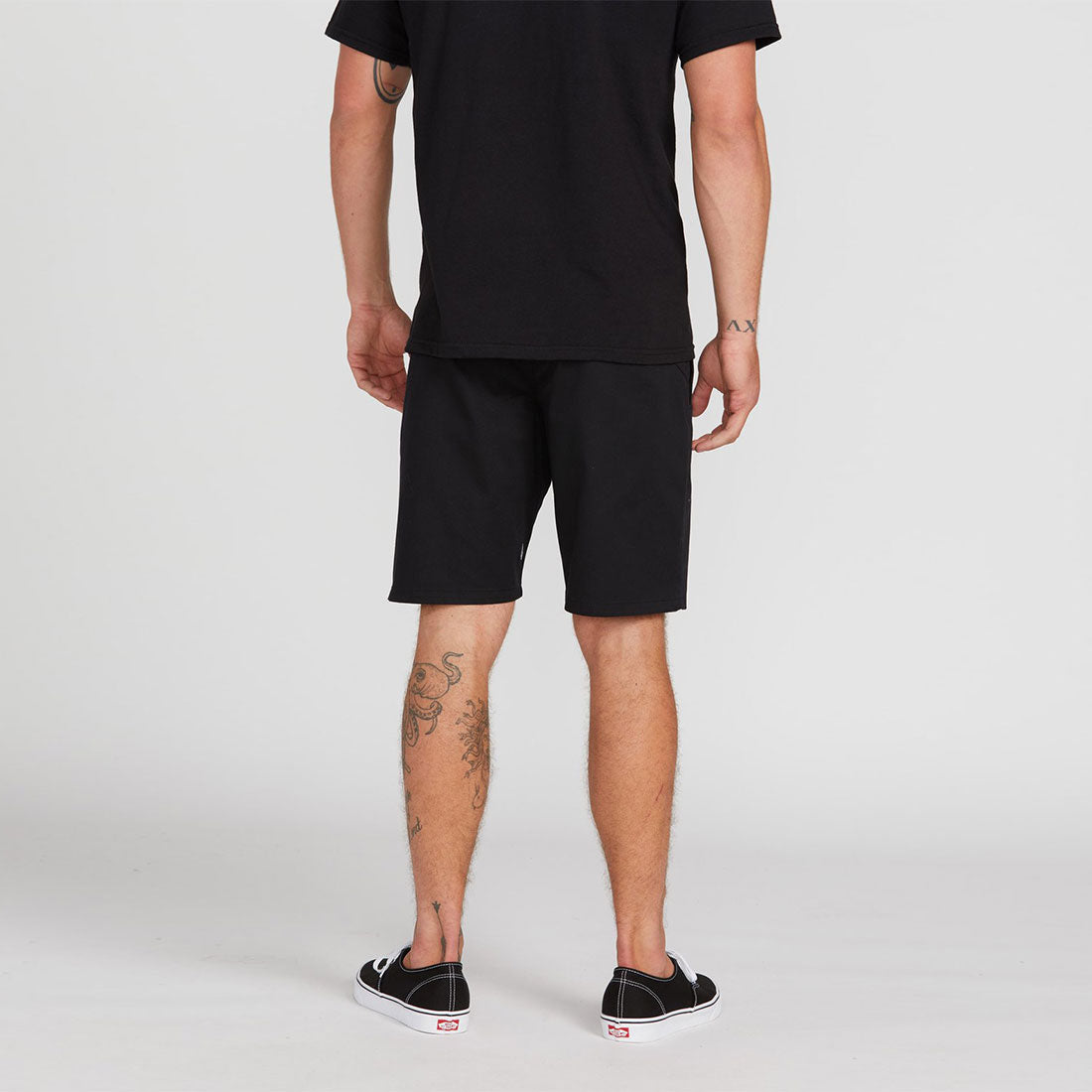 VOLCOM Frickin Modern Stretch Shorts 21 - Black – Quest Store